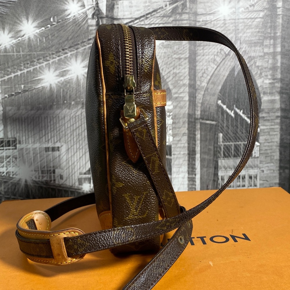 Authentic Louis Vuitton Danube Monogram Crossbody Messenger Bag - Picture 8 of 16